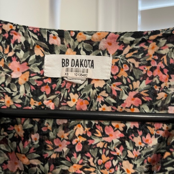 BB Dakota Counting Petals Floral Wrap Dress - Picture 5 of 5